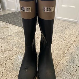 Rain boots